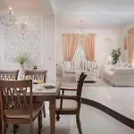 Sunset Lady Villa *