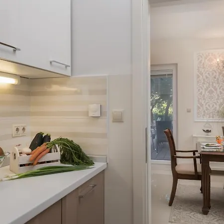 Vila Sunset Lady Sibenik