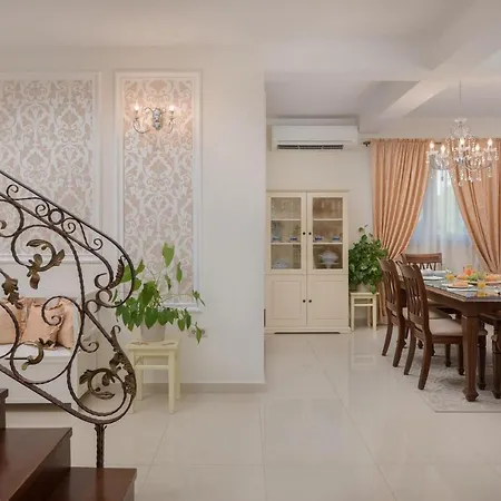 Sunset Lady Willa Szybenik