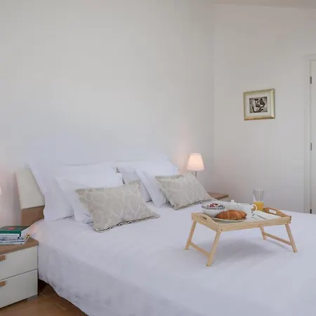 Sunset Lady Willa Szybenik