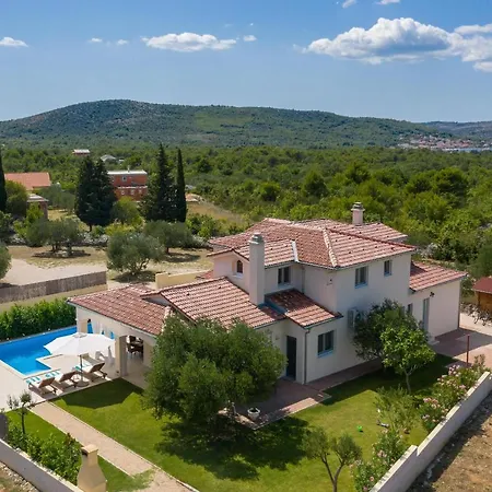 Sunset Lady * Sibenik