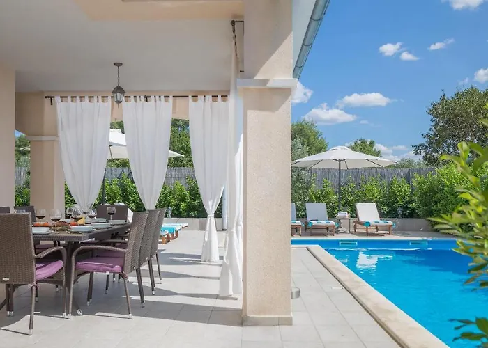 Βίλα Sunset Lady *